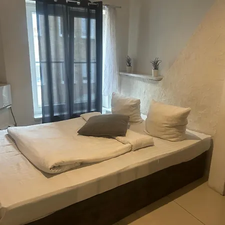 Wilcza Double Small By Price Center ורשה